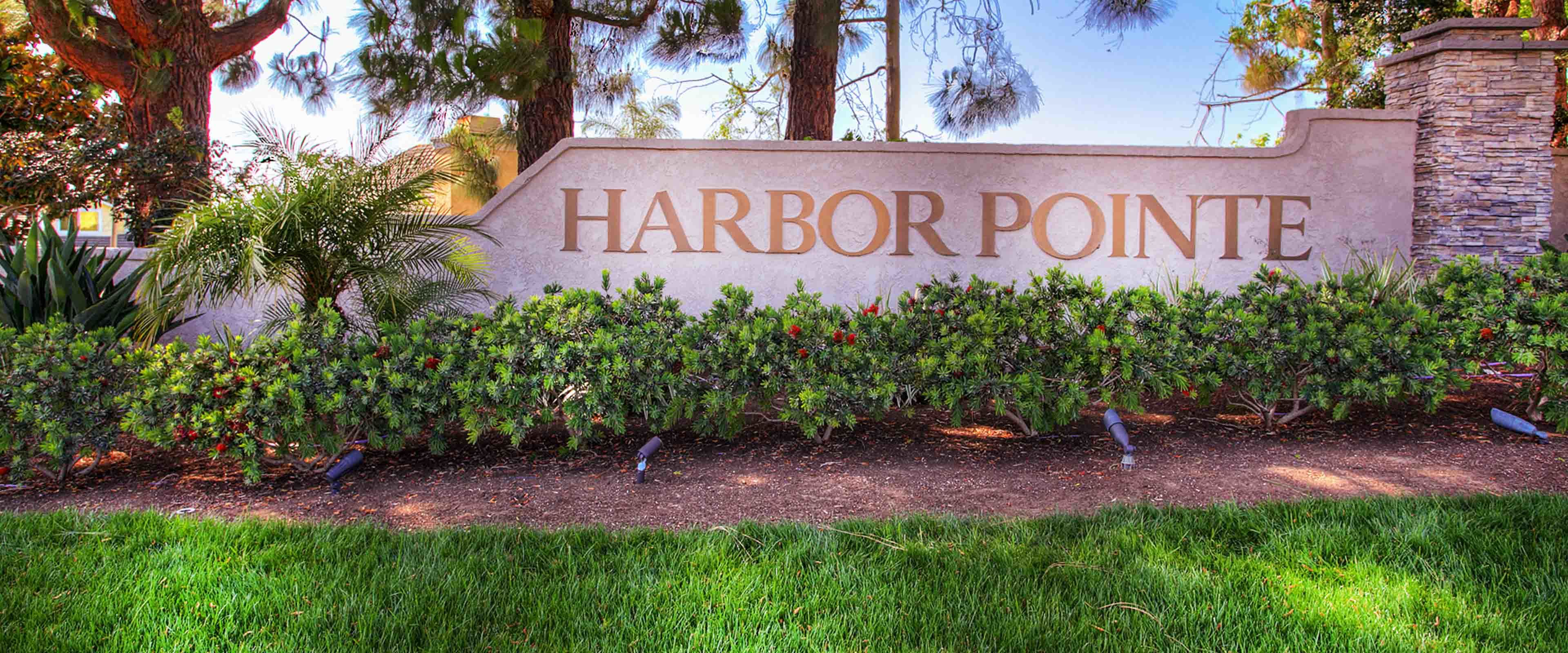 All Harbor Pointe homes currently for sale in Carlsbad, CA.  Also, additional information on community as well.