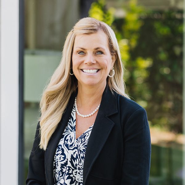 Tammy Barbee, Senior Associate